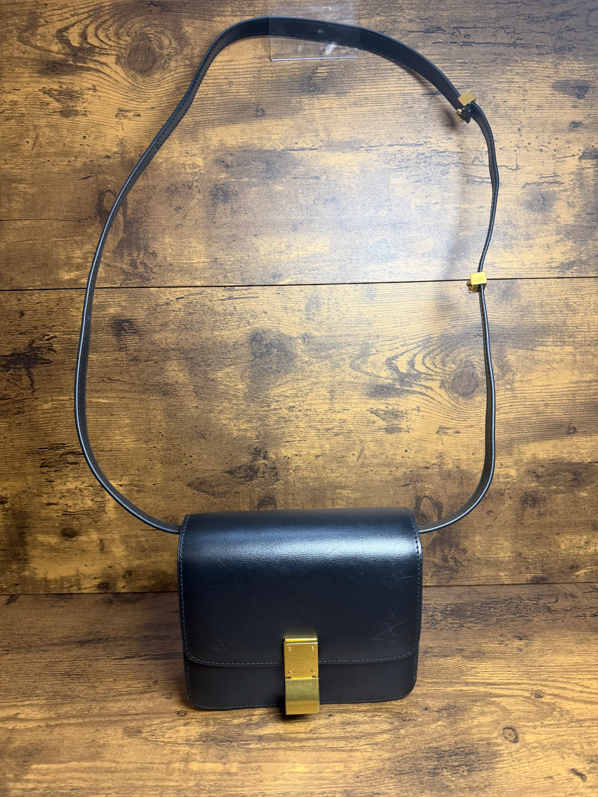 Box Calfskin Medium Classic Box Flap Bag Black