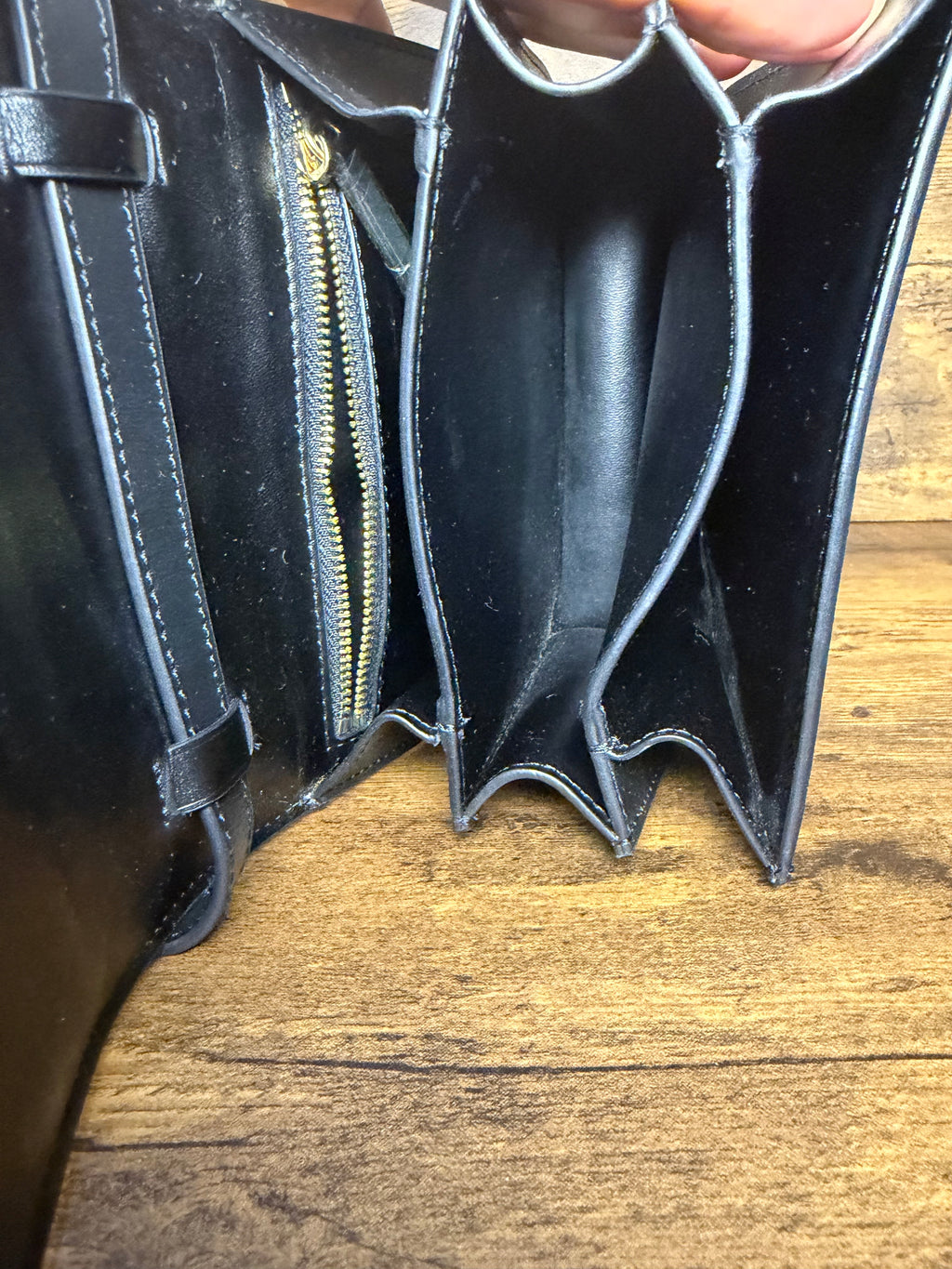 Box Calfskin Medium Classic Box Flap Bag Black