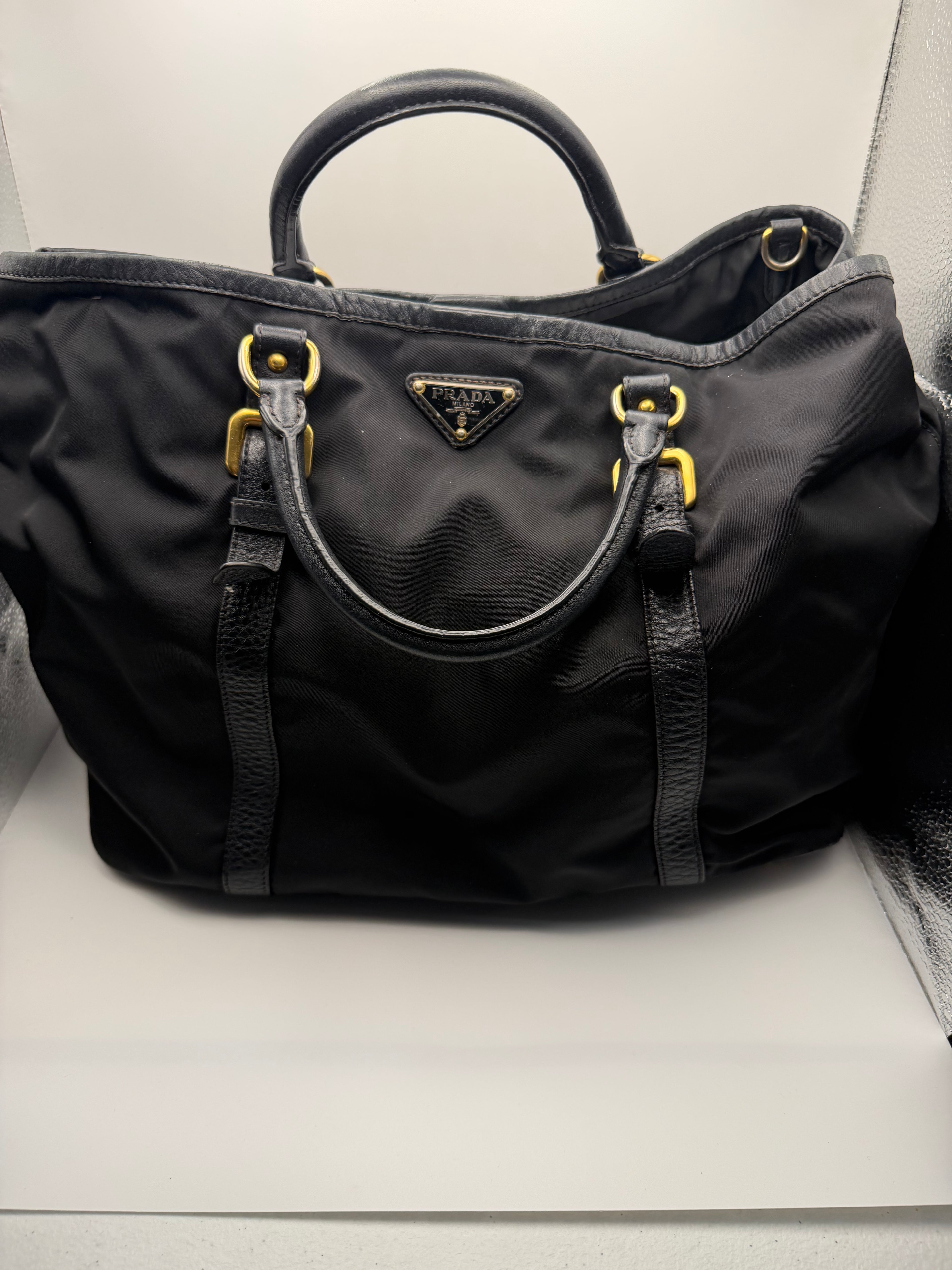 🖤 Prada Nylon Tote – Black Saffiano Trim 🖤