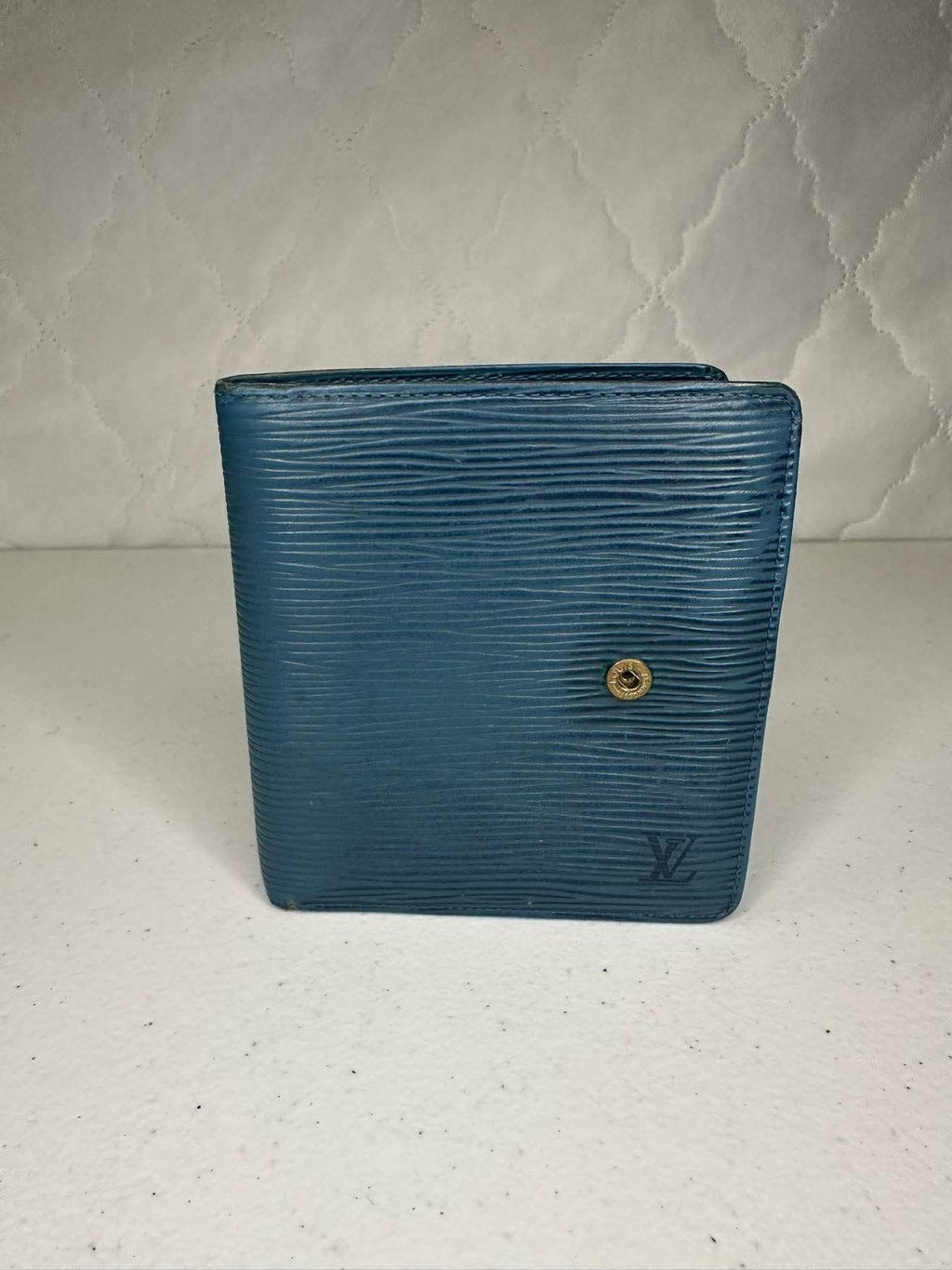 Louis Vuitton Epi Leather Wallet – Blue (Vintage Classic)